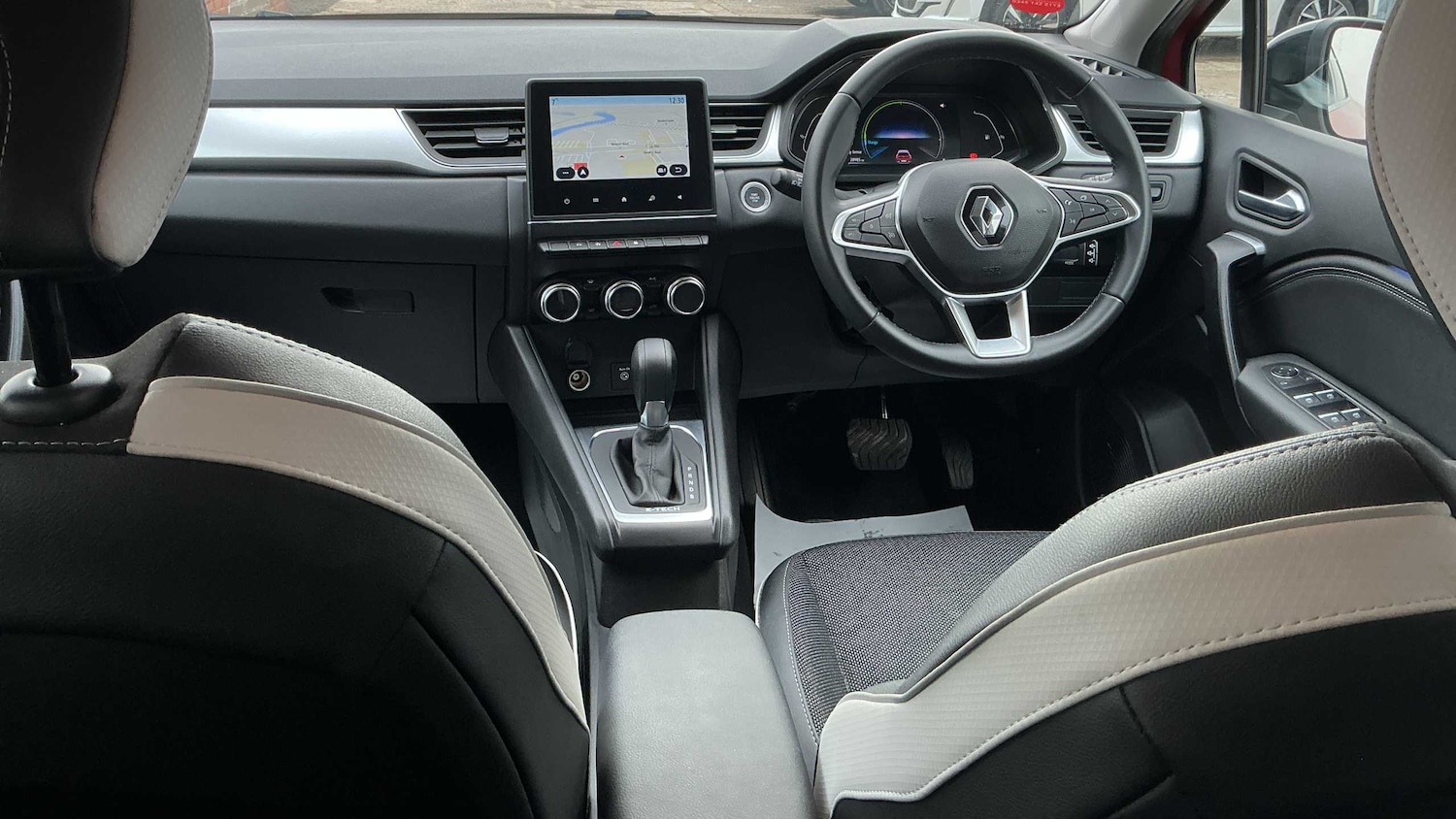 Used Renault Captur 2023 for sale - 76705238: Photo 16