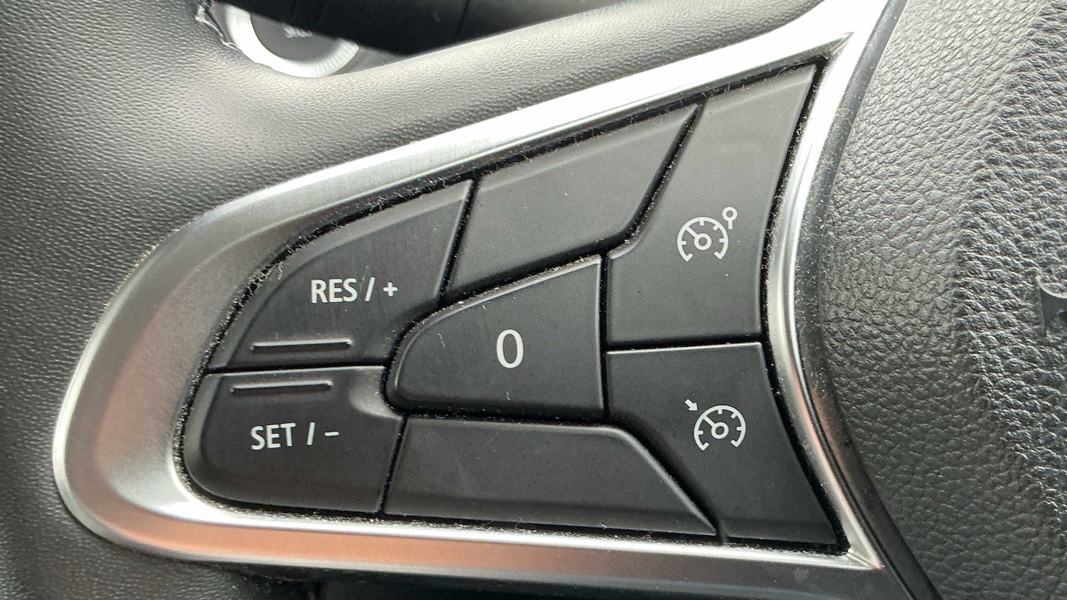 Used Renault Captur 2023 for sale - 76705238: Photo 20