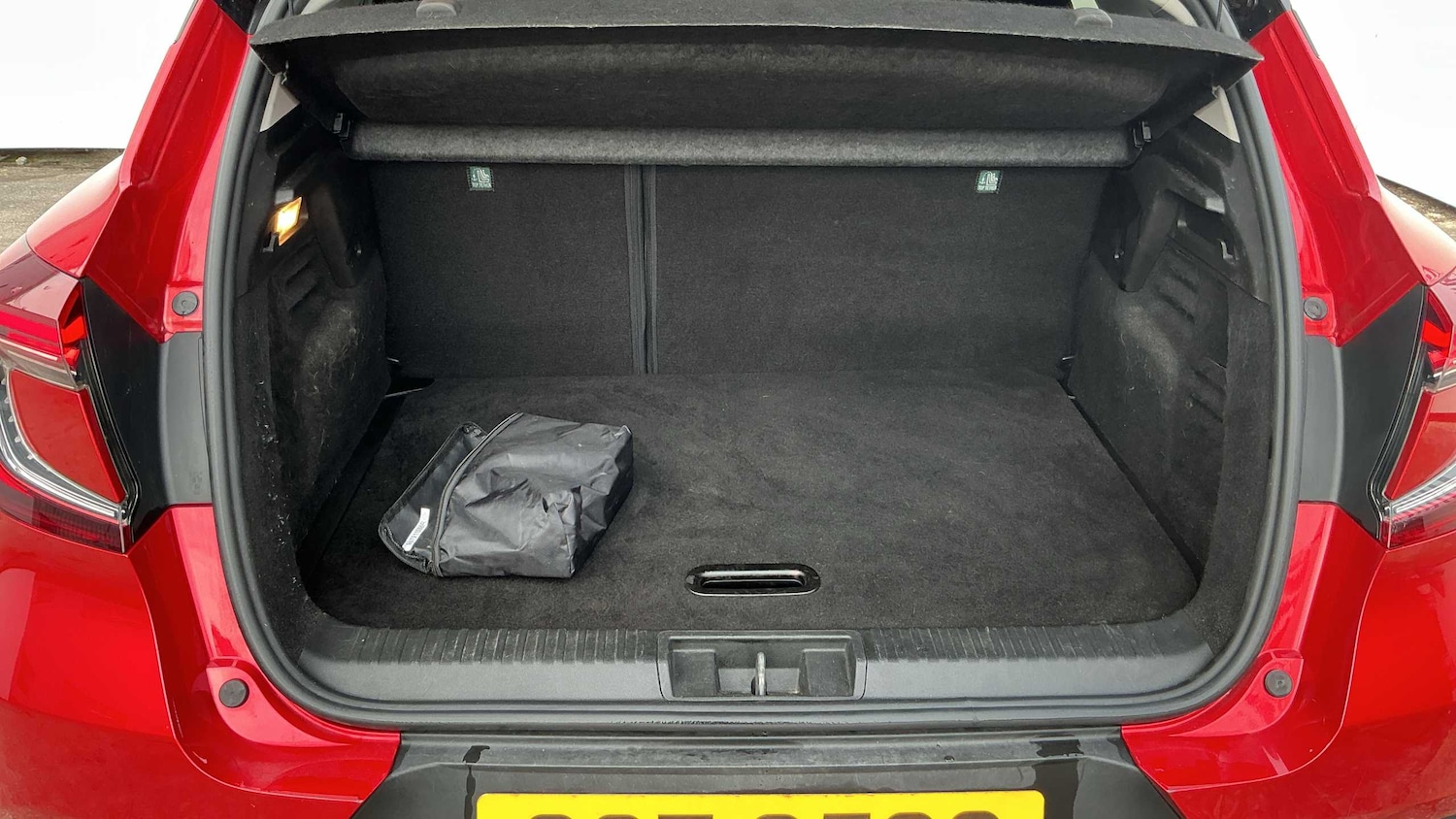 Used Renault Captur 2023 for sale - 76705238: Photo 8