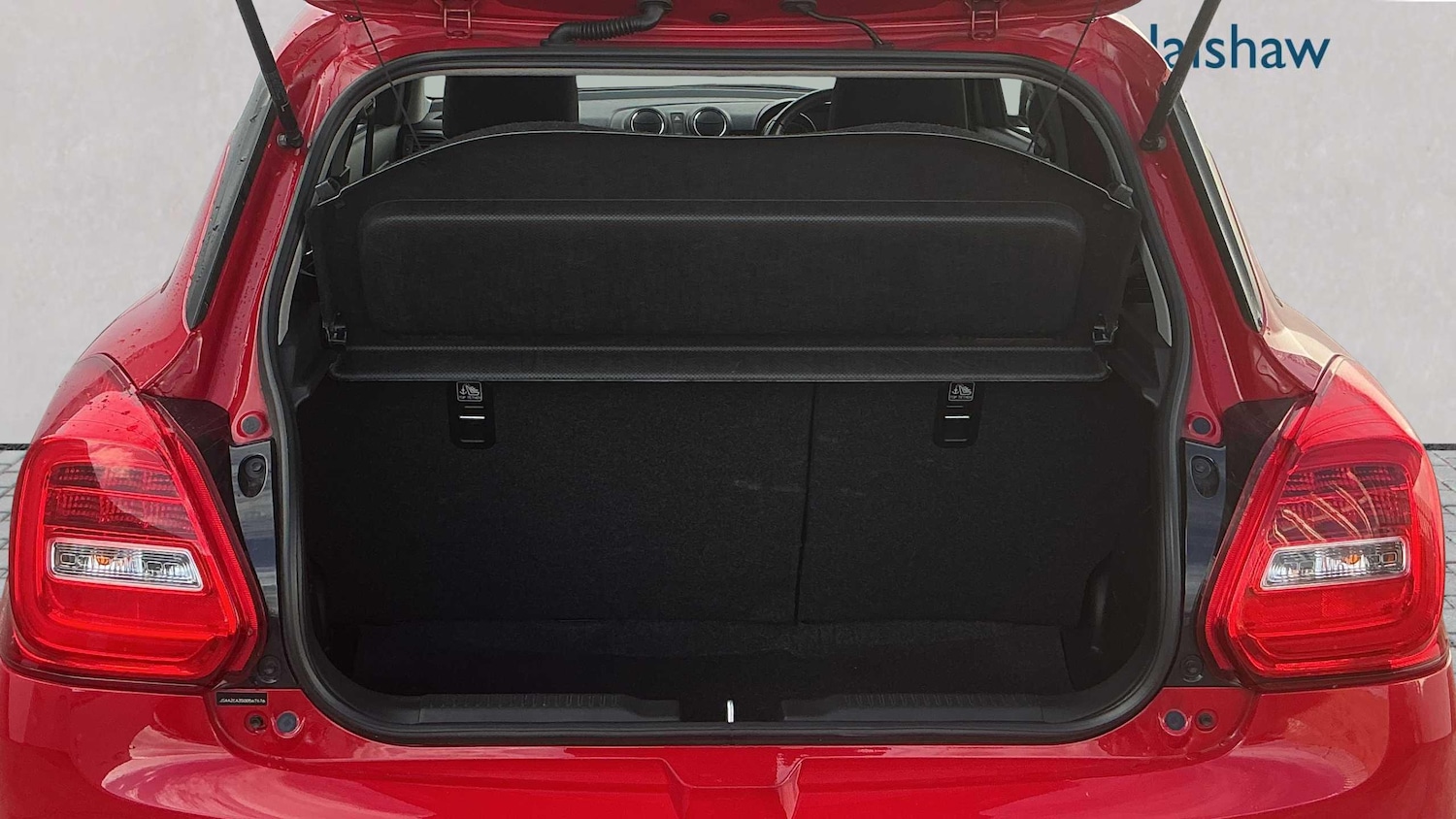 Used Suzuki Swift 2023 for sale - 76373722: Photo 7