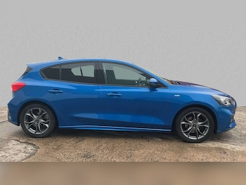 Used Ford Focus 2019 for sale - 77112280: Photo