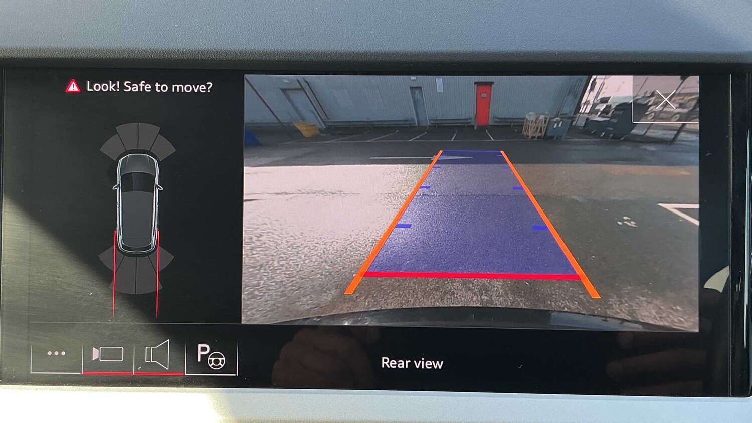 Used Audi Q4 e-tron 2023 for sale - 77885903: Photo 22