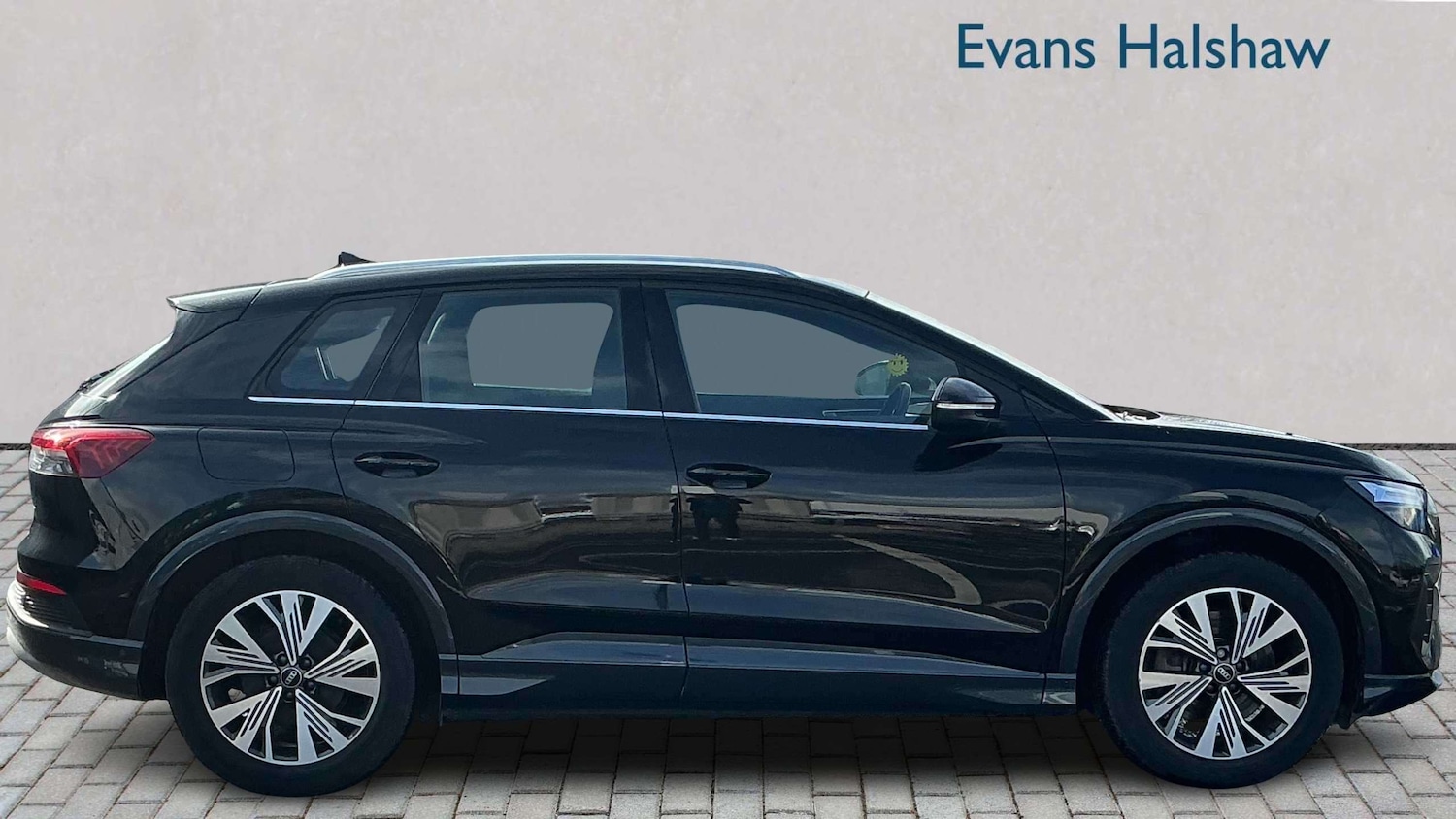 Used Audi Q4 e-tron 2023 for sale - 77885903: Photo 4