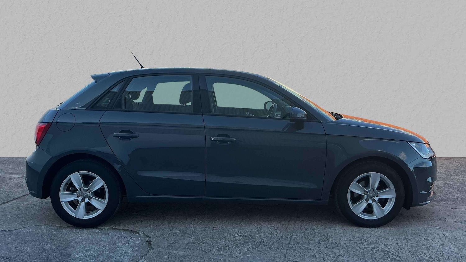Used Audi A1 2018 for sale - 76524002: Photo 4
