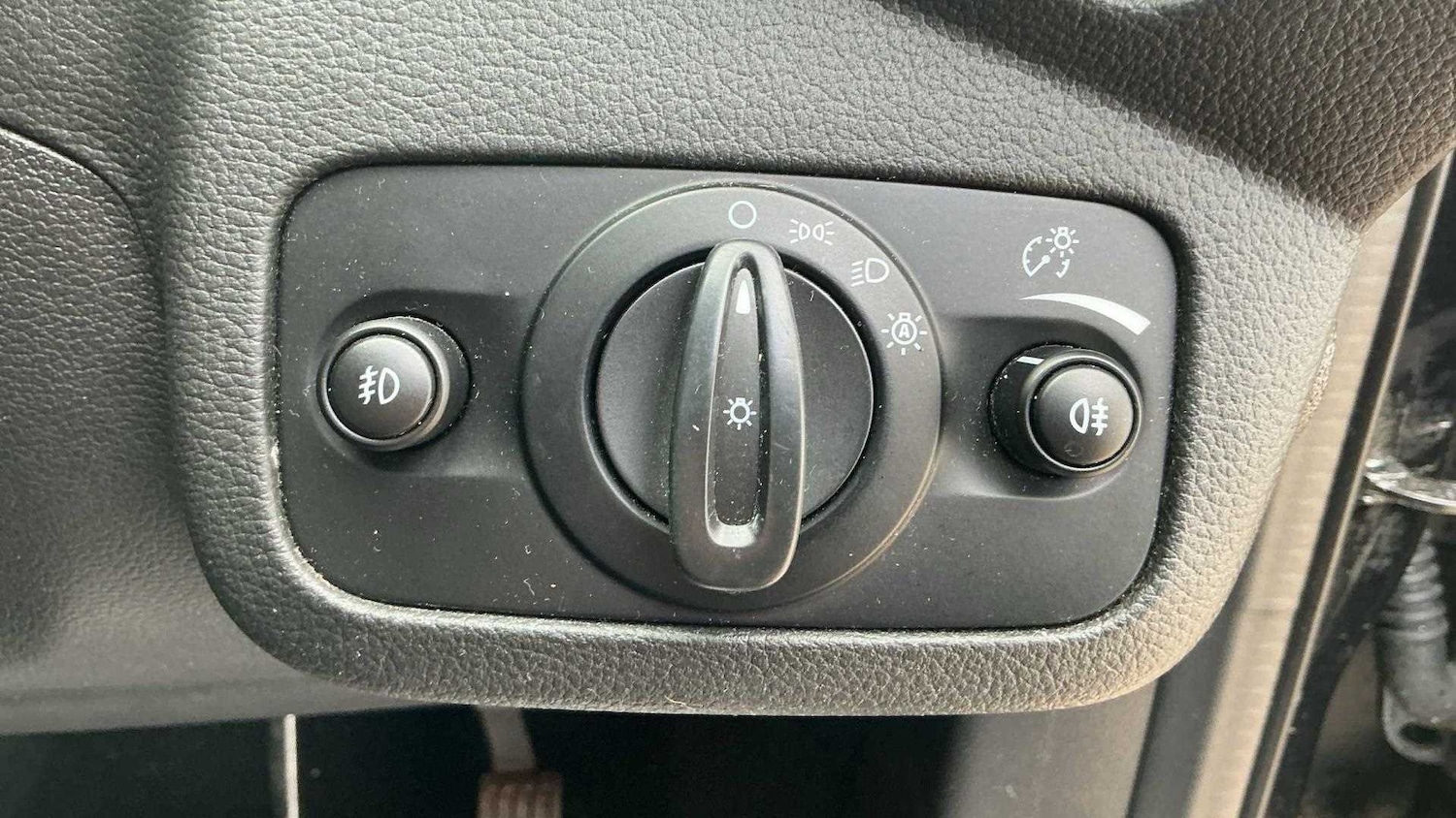 Used Ford Kuga 2014 for sale - 75813478: Photo 29