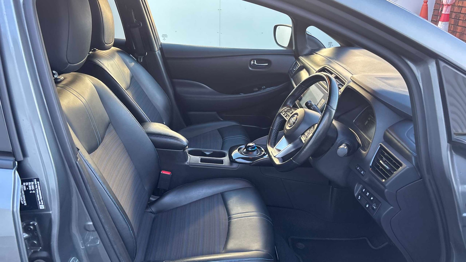 Used Nissan Leaf 2020 for sale - 76692112: Photo 17