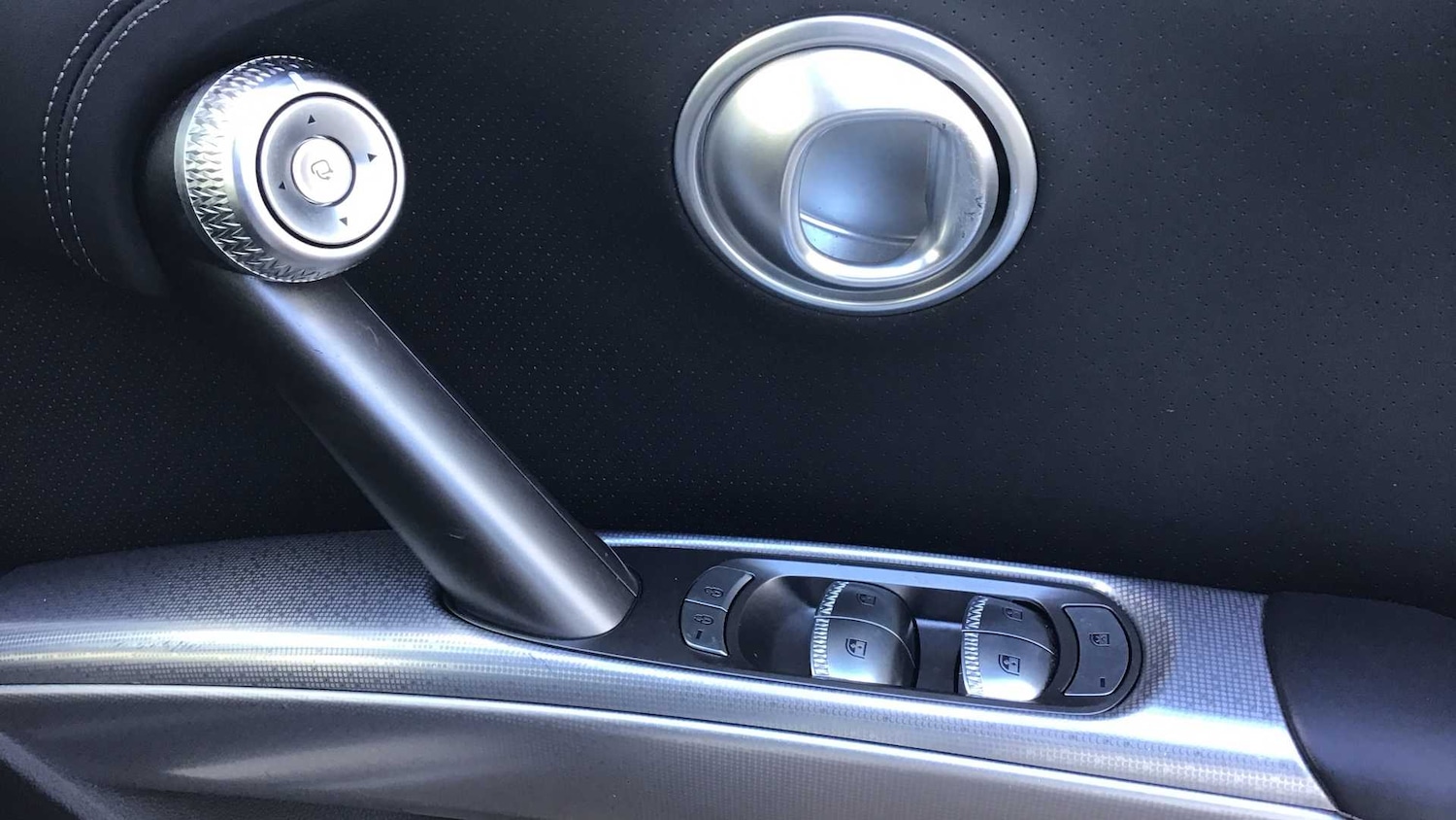 Used Genesis GV60 2023 for sale - 78052322: Photo 30