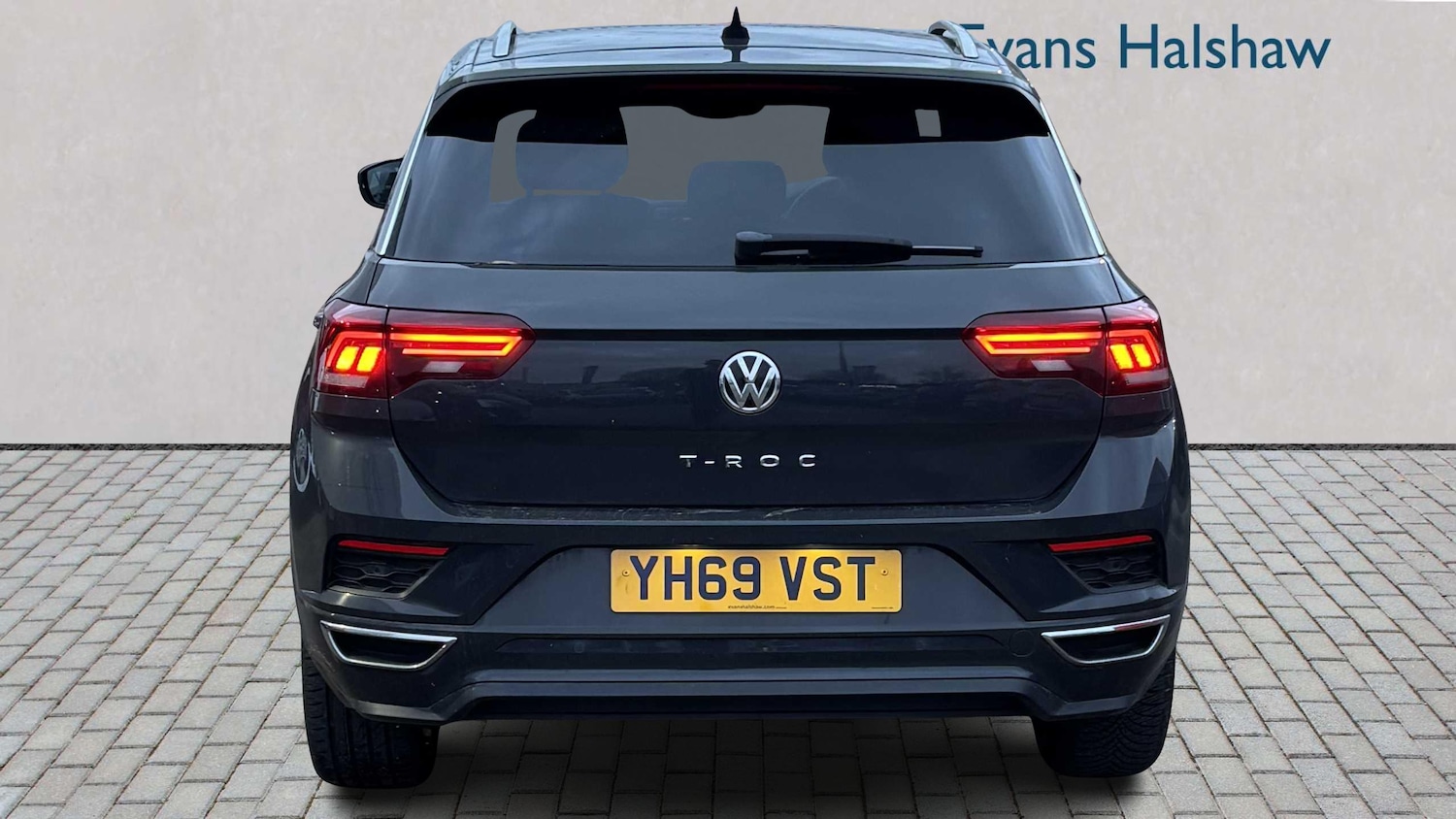 Used Volkswagen T-Roc 2019 for sale - 76902444: Photo 5