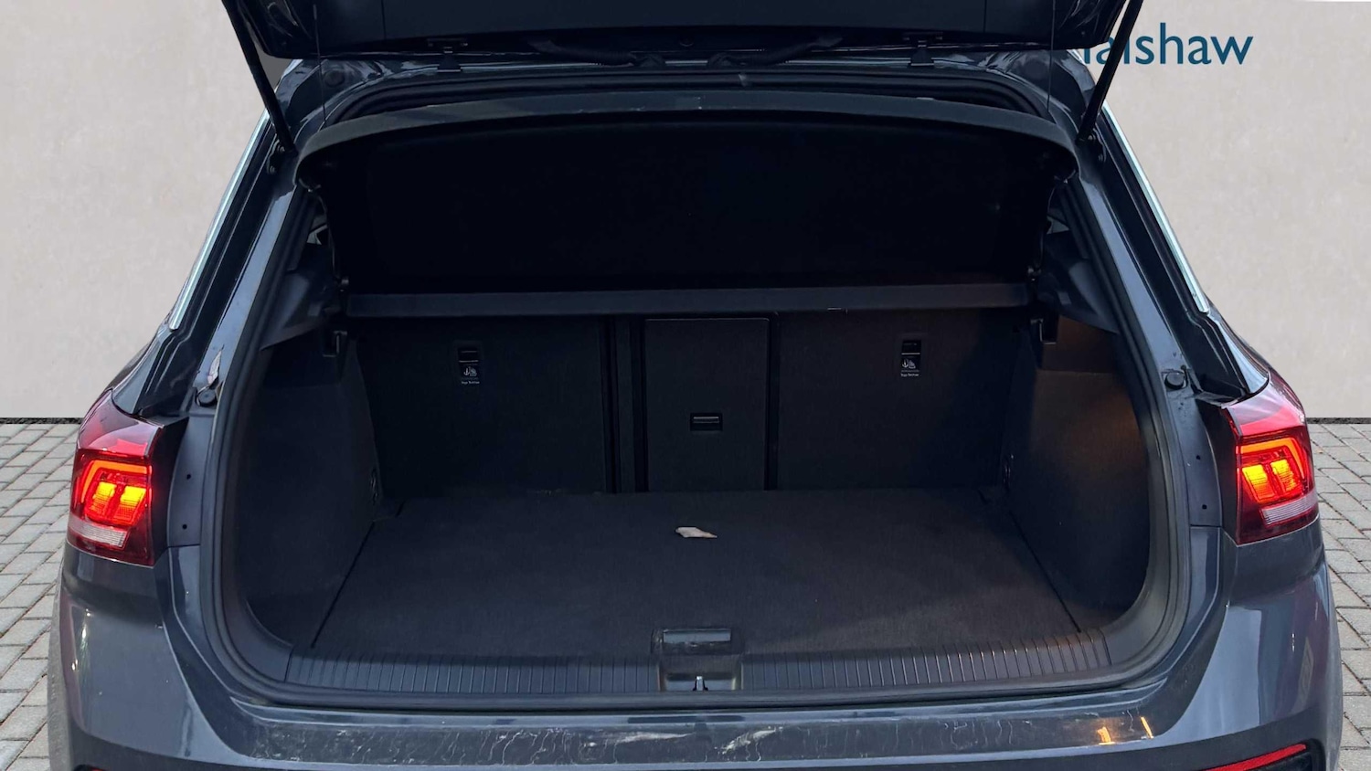 Used Volkswagen T-Roc 2019 for sale - 76902444: Photo 7