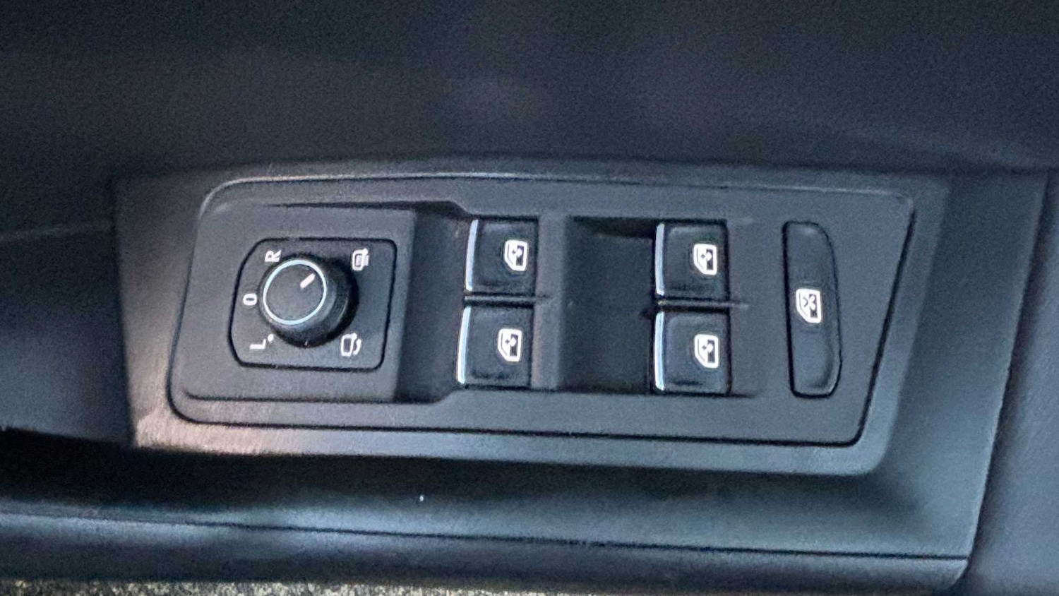 Used Volkswagen T-Roc 2019 for sale - 76902444: Photo 9