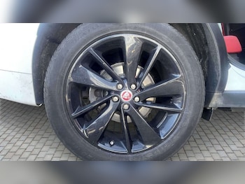 Used Jaguar F-Pace 2021 for sale - 78216342: Photo