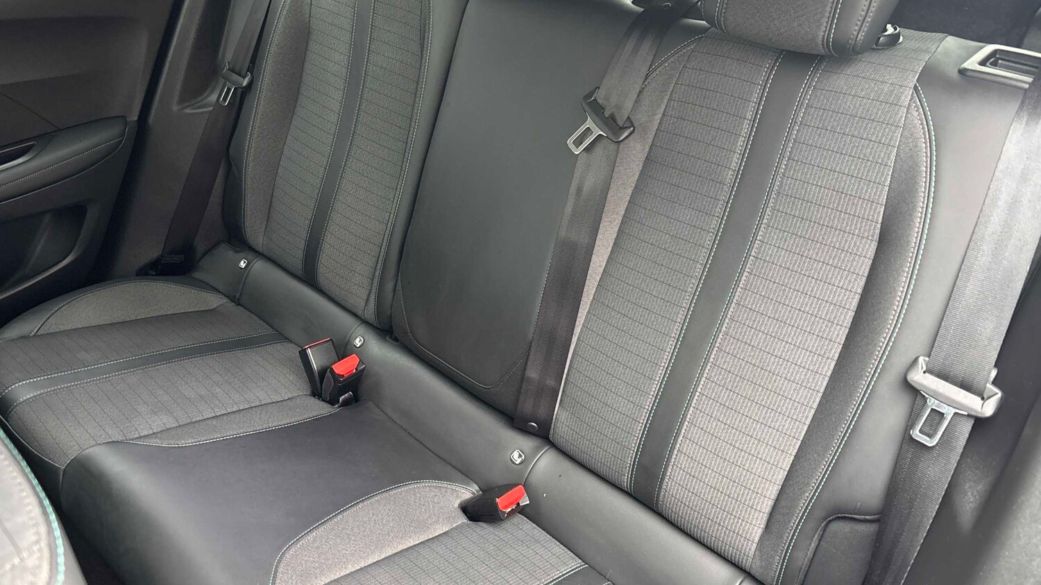 Used Peugeot 2008 2021 for sale - 76475972: Photo 17