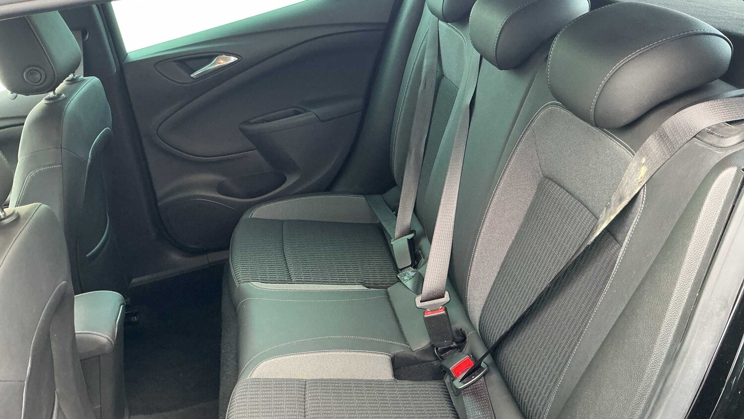 Used Vauxhall Astra 2021 for sale - 77601401: Photo 17