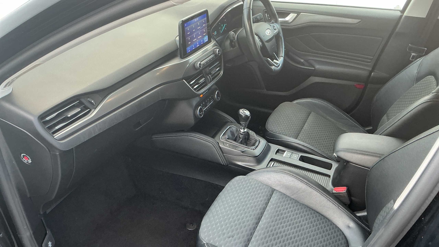 Used Ford Focus 2019 for sale - 76875870: Photo 12