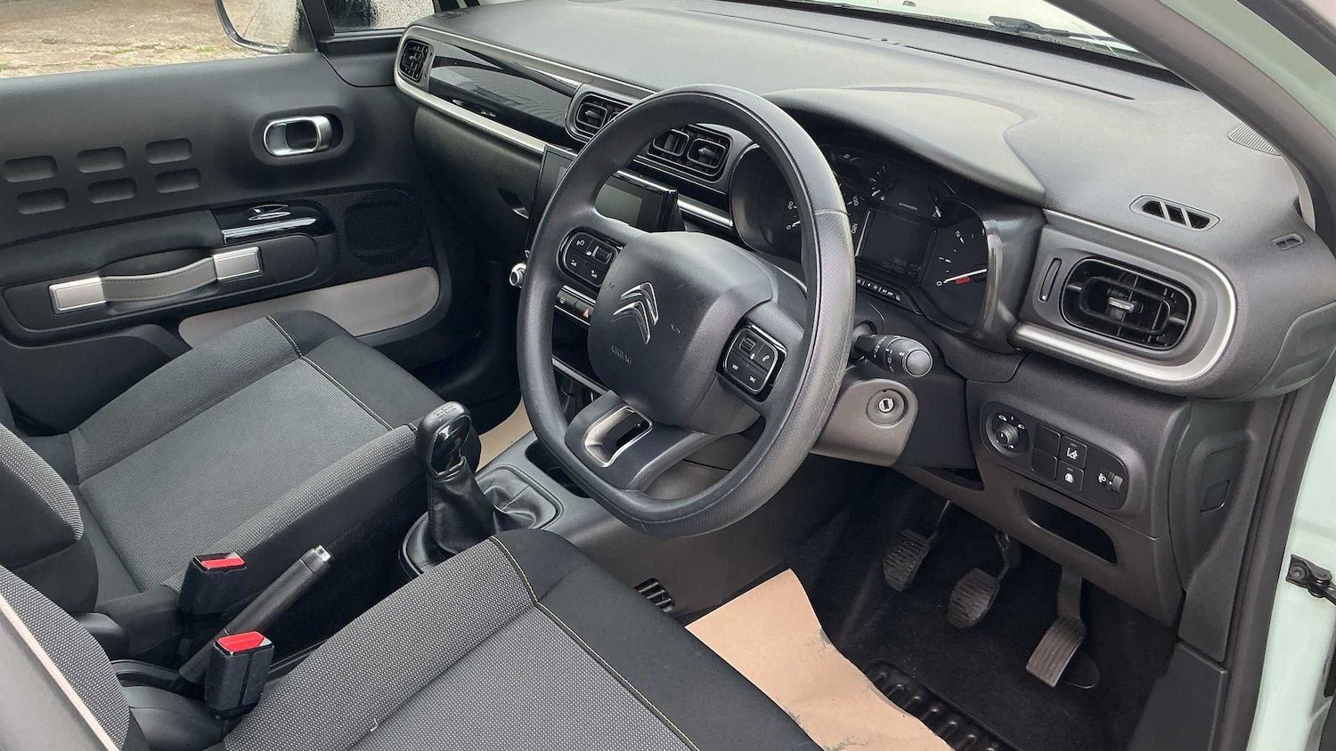 Used Citroen C3 2018 for sale - 76553265: Photo 9