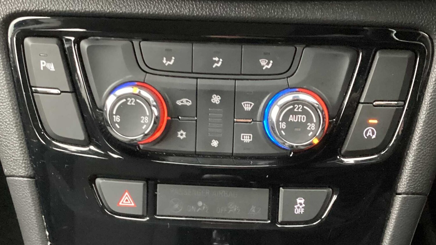 Used Vauxhall Mokka X 2018 for sale - 77913705: Photo 22