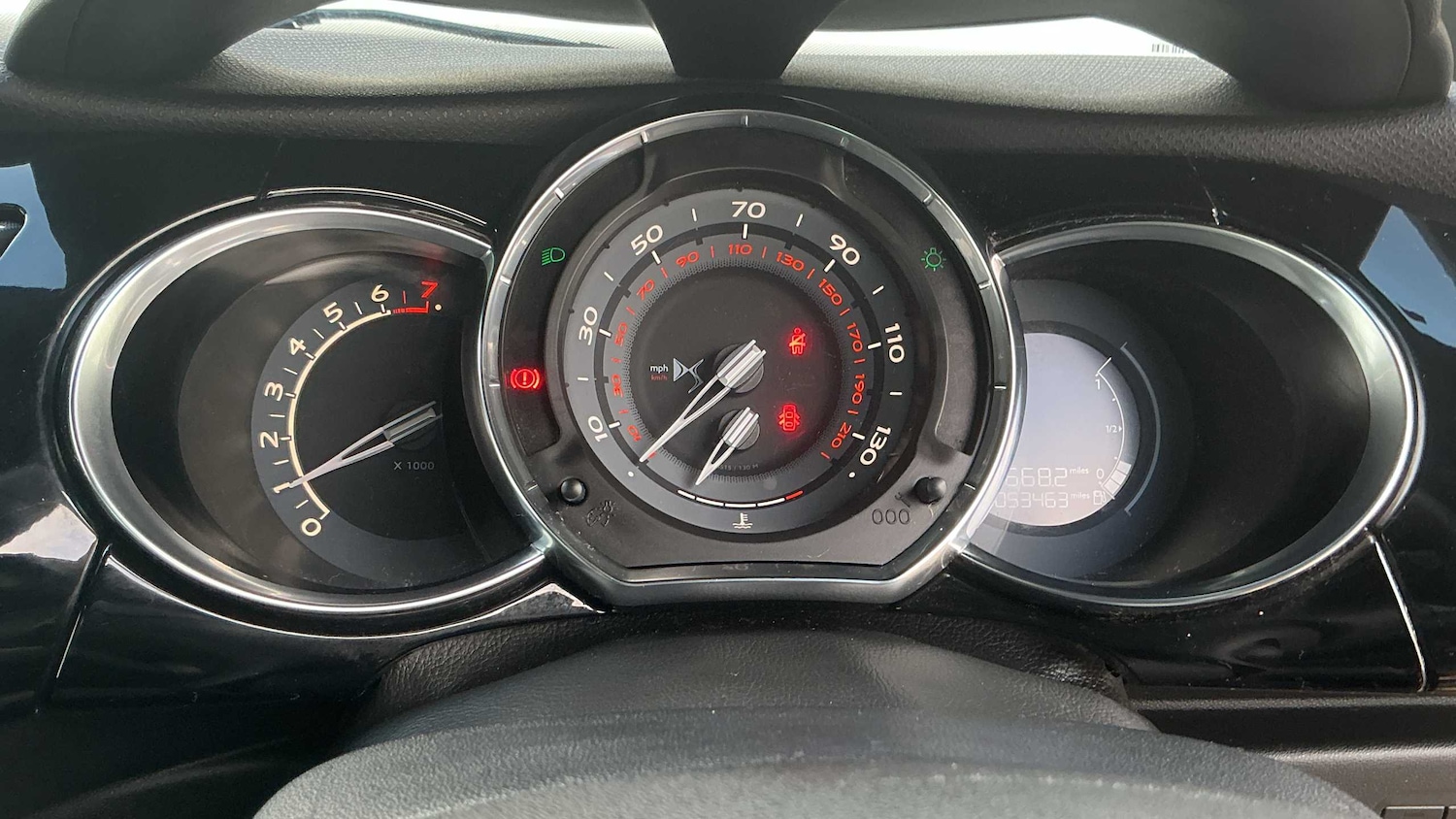 Used DS Automobiles DS 3 2016 for sale - 76401292: Photo 11