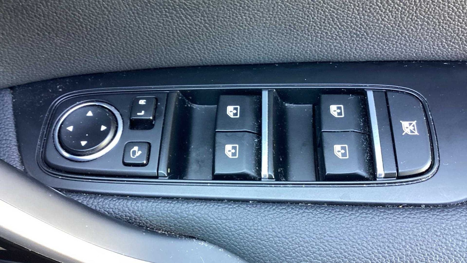 Used Kia XCeed 2023 for sale - 76755242: Photo 30