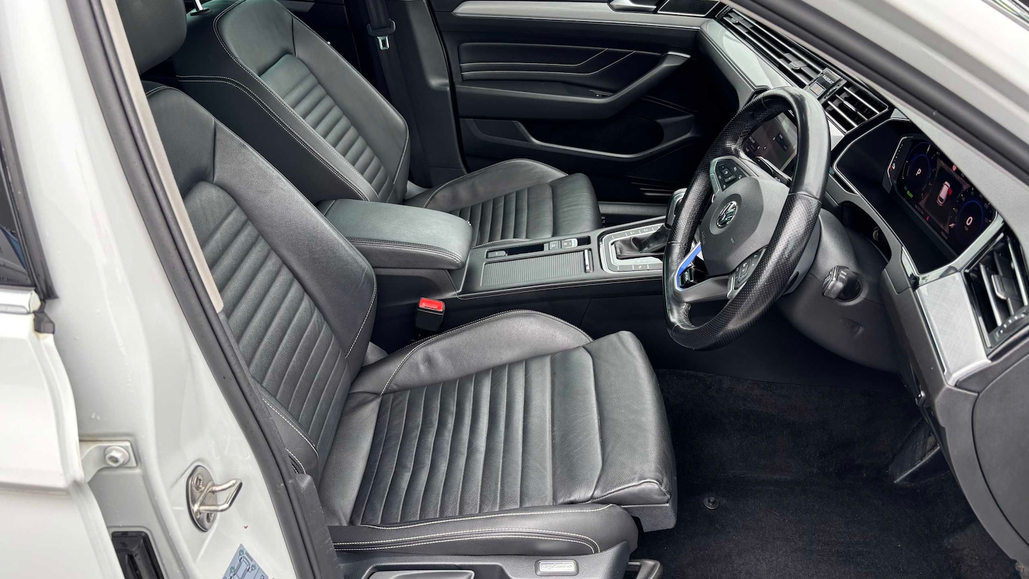 Used Volkswagen Passat 2020 for sale - 78051895: Photo 11