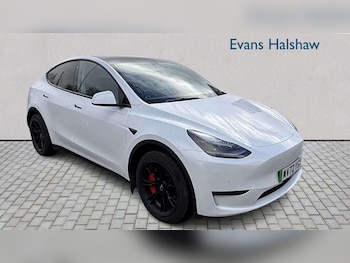 Used Tesla Model Y 2022 for sale - 77698977: Photo