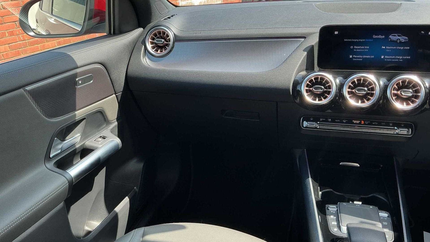 Used Mercedes-Benz EQA 2022 for sale - 76938221: Photo 17