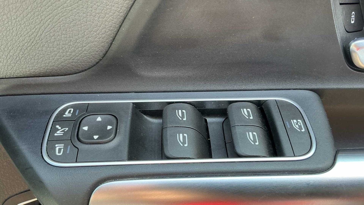 Used Mercedes-Benz EQA 2022 for sale - 76938221: Photo 27