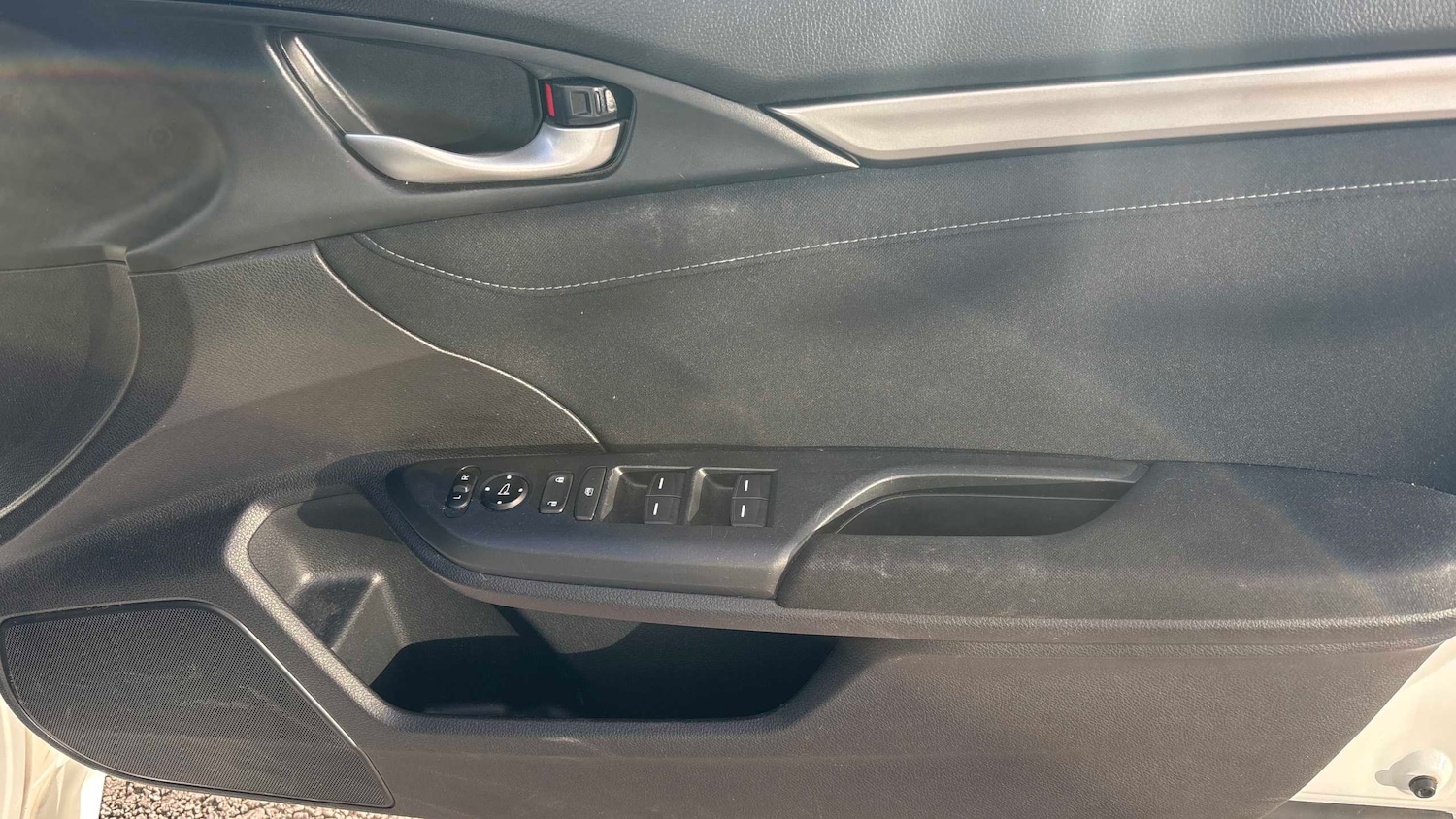 Used Honda Civic 2019 for sale - 76636730: Photo 10