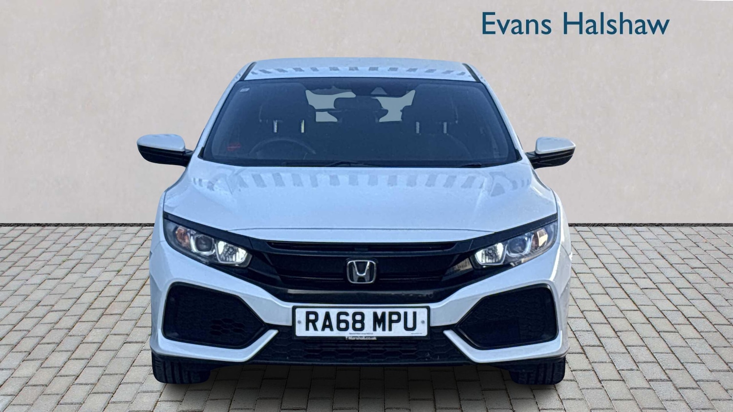 Used Honda Civic 2019 for sale - 76636730: Photo 5