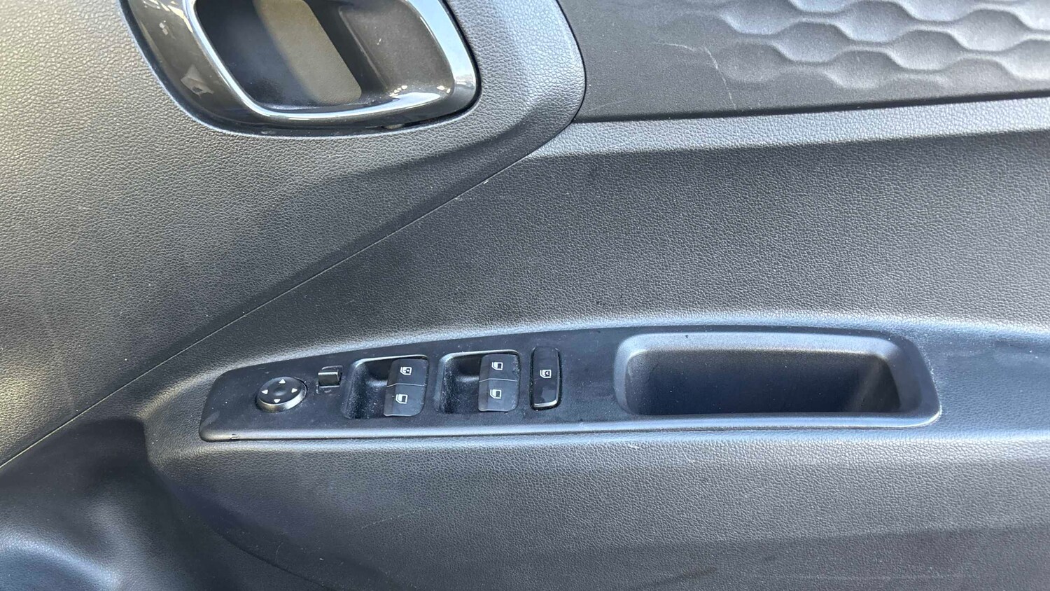 Used Hyundai i10 2022 for sale - 76827644: Photo 9