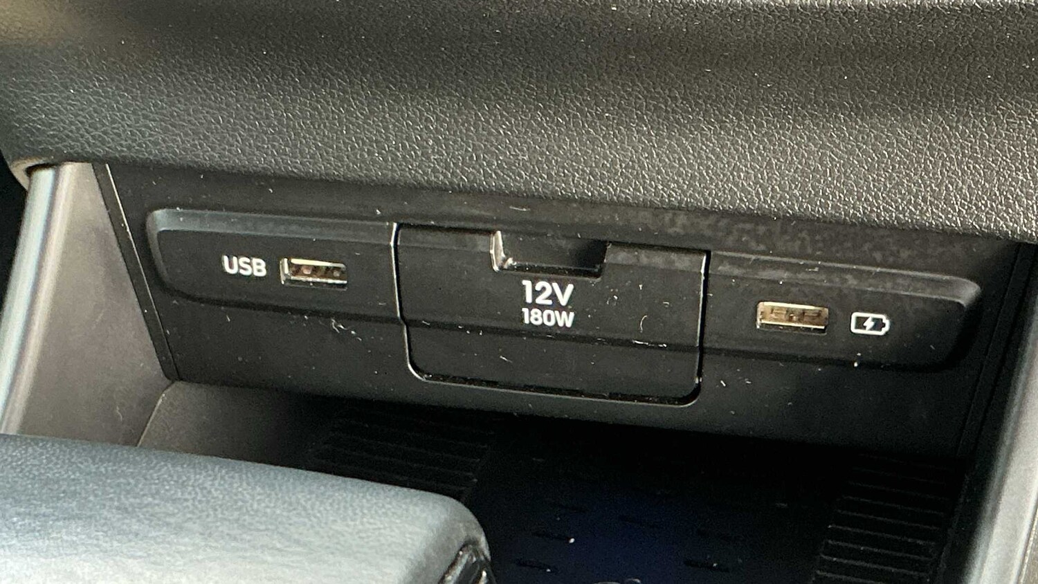 Used Hyundai BAYON 2022 for sale - 76218235: Photo 26