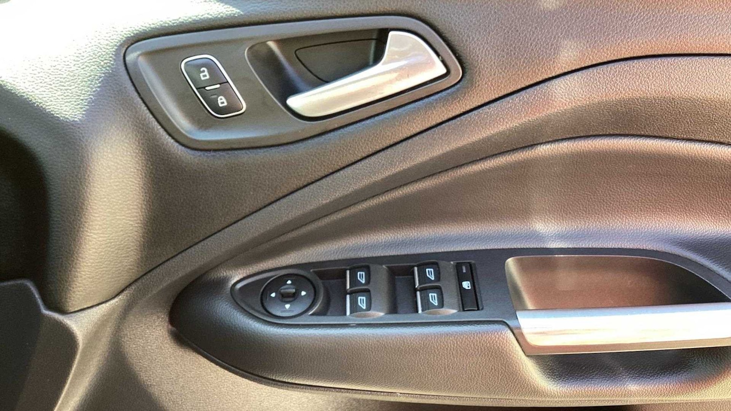 Used Ford Kuga 2017 for sale - 76564335: Photo 29