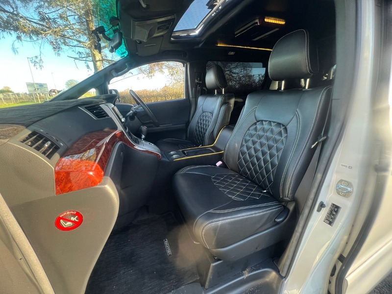 Used Toyota Vellfire 2010 for sale - 77166062: Photo 12