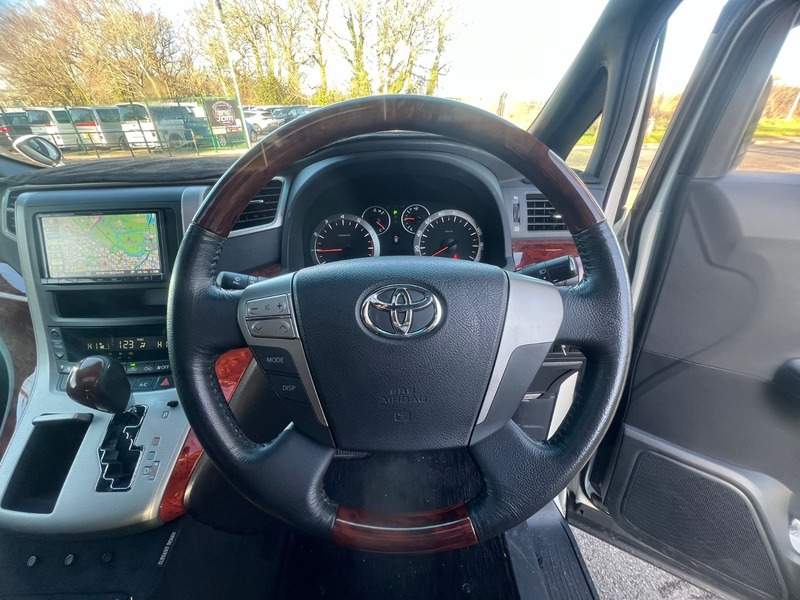 Used Toyota Vellfire 2010 for sale - 77166062: Photo 8