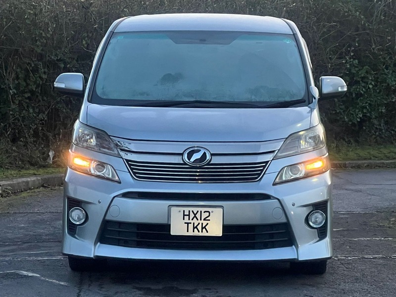 Used Toyota Vellfire 2012 for sale - 76768911: Photo 2