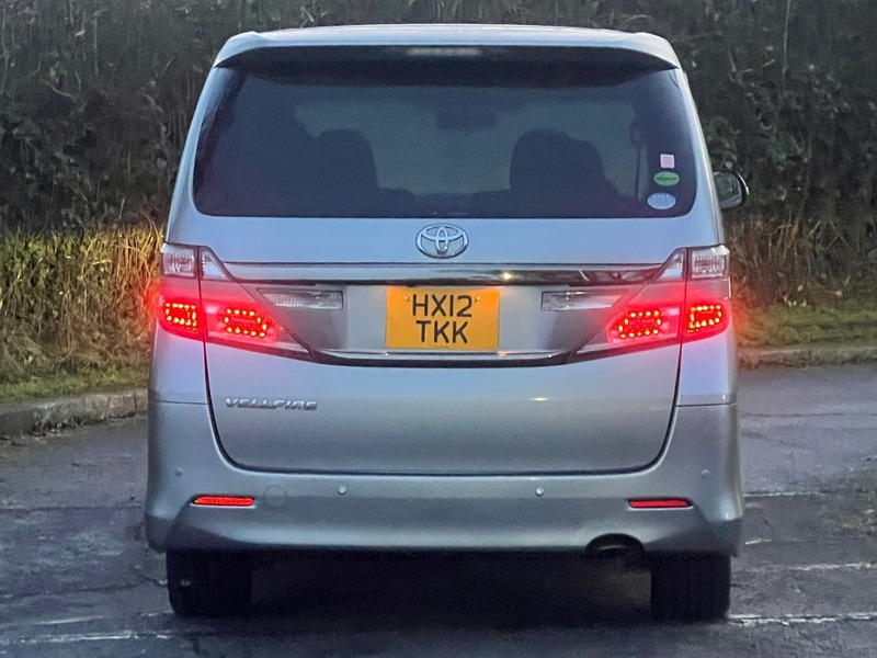 Used Toyota Vellfire 2012 for sale - 76768911: Photo 4