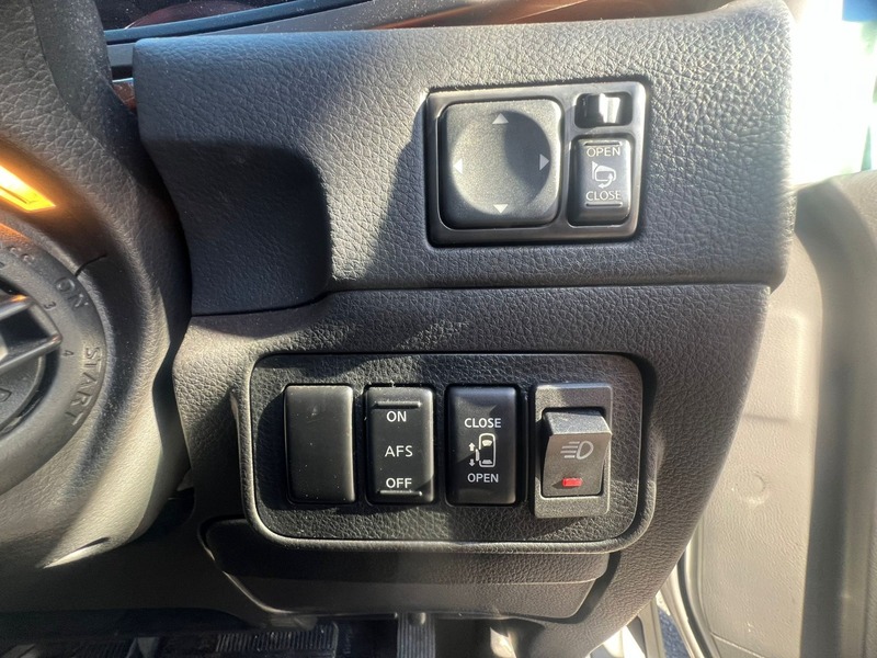 Used Nissan Elgrand 2008 for sale - 77166061: Photo 7