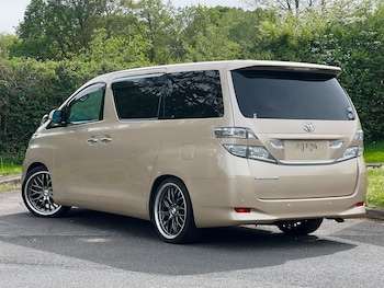 Used Toyota Vellfire 2009 for sale - 79264232: Photo