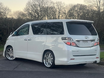 Used Toyota Vellfire 2008 for sale - 77101130: Photo