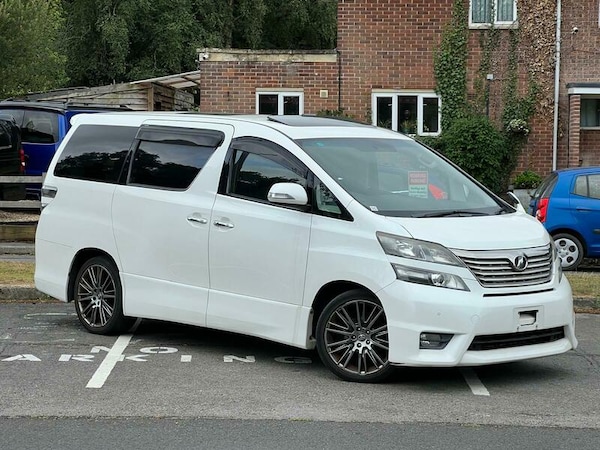 Used Toyota Vellfire 2010 for sale - 75165069: Photo 1