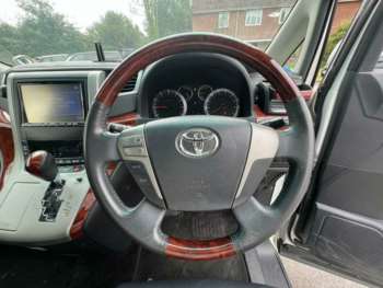 Used Toyota Vellfire  for sale - 75165069: Photo
