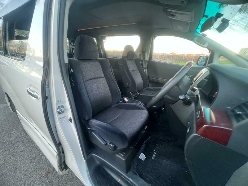Used Toyota Alphard 2008 for sale - 77101129: Photo 4