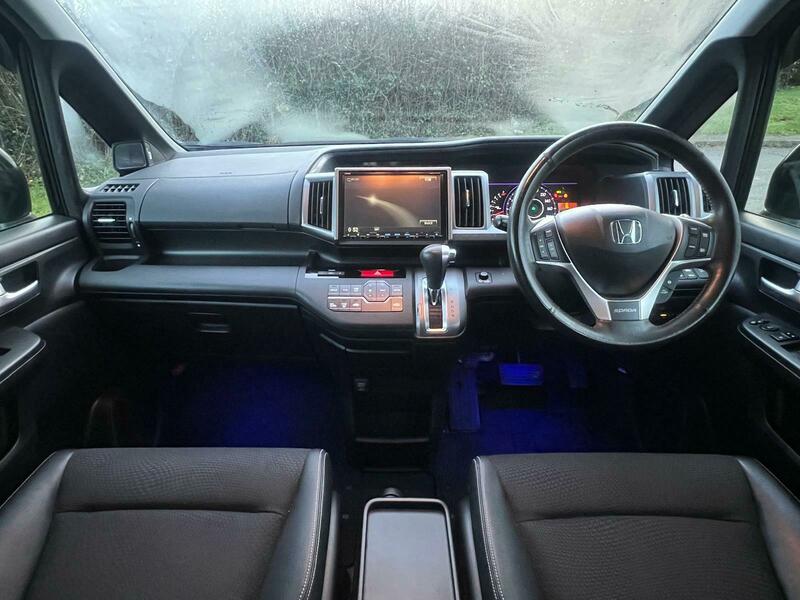 Used Honda Stepwagon 2013 for sale - 77020524: Photo 10