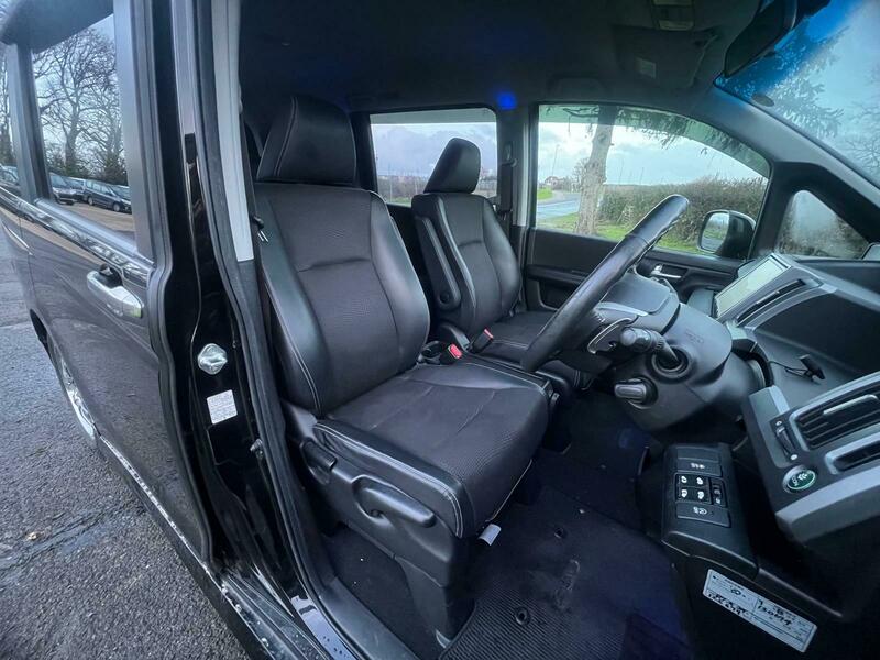 Used Honda Stepwagon 2013 for sale - 77020524: Photo 6