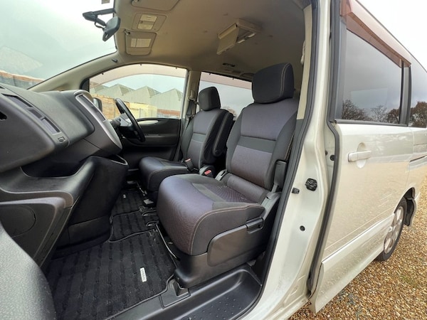 Used Nissan Serena 2010 for sale - 73065017: Photo 8