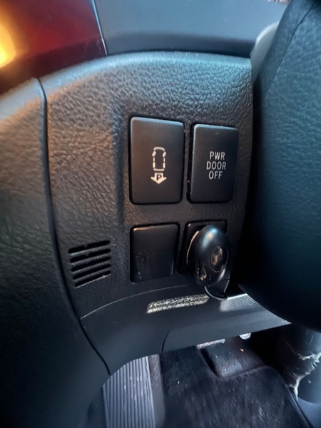 Used Toyota Vellfire 2008 for sale - 77547936: Photo 10