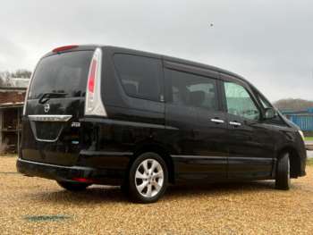 Used Nissan Serena  for sale - 73059809: Photo
