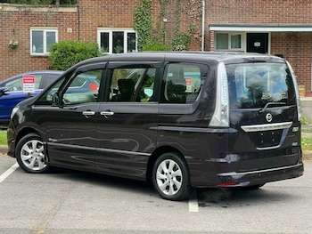 Used Nissan Serena undefined for sale - 76665881: Photo