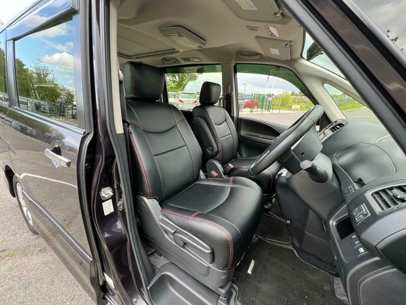 Used Nissan Serena 2012 for sale - 76665881: Photo 3