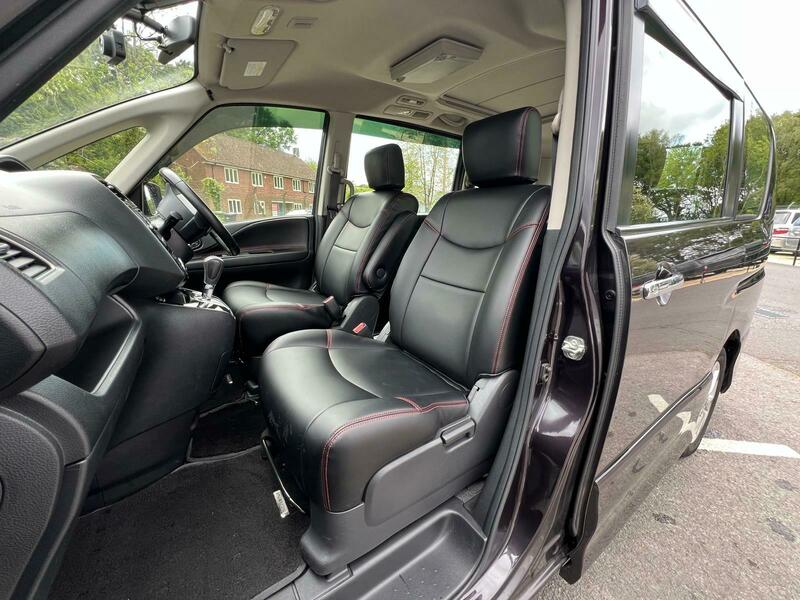 Used Nissan Serena 2012 for sale - 76665881: Photo 4