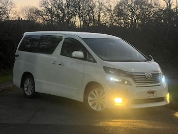 Used Toyota Vellfire 2010 for sale - 79010117: Photo